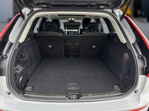 Volvo  XC60 T8 Recharge AWD Ultra Dark | 21" | Bowers & Wilkins | Nappa leder | Massage stoelen | Trekhaak | ... ActivLease financial lease