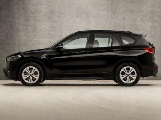 BMW X1 xDrive25e Sportline 221Pk Automaat (GROOT NAVI, CLIMATE, ALCANTARA, ELEK ACHTERKLEP, SPORTSTOELEN...