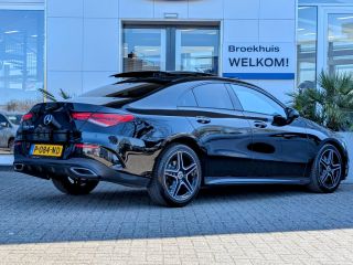 Mercedes CLA-Klasse Mercedes-Benz 200 Automaat AMG | Panoramadak | Sfeerverlichting | Matrix LED Cruise Control