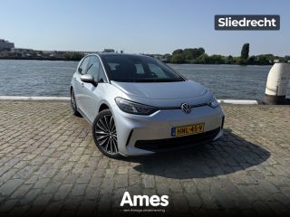 Volkswagen ID.3 52kWh 170pk Pure | Stoel- en stuurverwarming | Navigatie | Draadloze telefoonlader