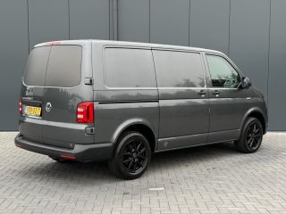 Volkswagen Transporter 2.0 TDI / L1H1 / 1e EIG. / AIRCO / CRUISE / BLUETOOTH / LMV / 3-ZITS