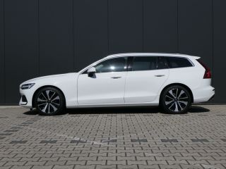 Volvo  V60 T4 Pro Lederen Bekleding | Stoelverwarming | Achteruitrijcamera | Apple Carplay/Android Auto | Pa...