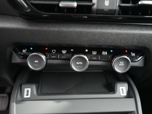 Citroën C4 Citroen 1.2 Hybrid 136 Business | Adaptive Cruise Control | Achteruitrijcamera | Airco (automatis... ActivLease financial lease