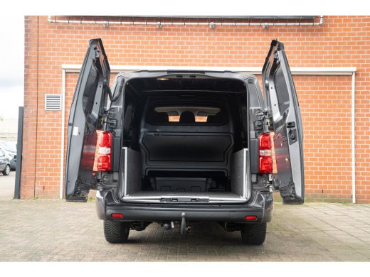 Fiat Scudo 2.0 MultiJet L3H1 DC Business Pro+ Automaat | Dubbel Cabine | Trekhaak | Navigatie | Camera | Par... ActivLease financial lease