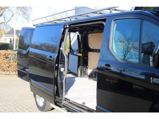 Ford Transit Custom 300 2.0 TDCI L2H1 Limited | Imperiaal | Betimmering | Sidebars | Camera ActivLease financial lease