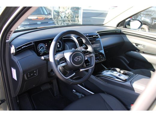 Hyundai Tucson Hyundai 1.6 T-GDI PHEV Comfort Smart 4WD | Airco | Navigatie | Weinig Kilometers | Trekhaak | | D... ActivLease financial lease