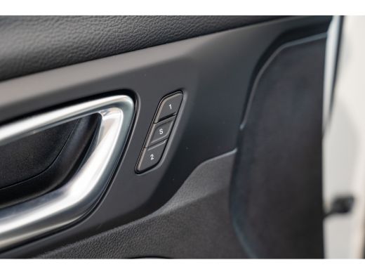 Jeep Compass Jeep 4xe 240 Plug-in Hybrid Electric Summit | Leder | Winterpack | Safety Pack | 19 inch lichtmet... ActivLease financial lease