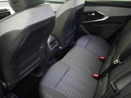 Peugeot 3008 Peugeot | HiFi Premium FOCAL® | Lichtmetalen velgen 19" | Panorama schuifdak ActivLease financial lease