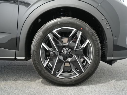Peugeot 3008 Peugeot | HiFi Premium FOCAL® | Lichtmetalen velgen 19" | Panorama schuifdak ActivLease financial lease