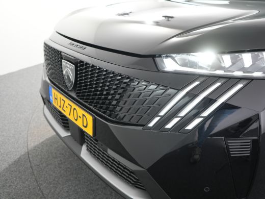 Peugeot 3008 Peugeot | HiFi Premium FOCAL® | Lichtmetalen velgen 19" | Panorama schuifdak ActivLease financial lease