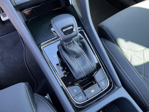 Skoda Karoq 1.5 TSI ACT Sportline Business | ACC | PDC V+A | Camera achter | Apple Carplay | Lage KM stand! | ActivLease financial lease