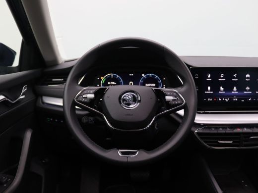 Skoda Octavia Combi 1.4 TSI iV PHEV Business Edition Plus 204PK DSG Pano-Schuifdak, Head-Up Display, Memory Sto... ActivLease financial lease