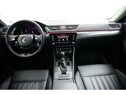 Skoda Superb Combi 1.4 TSI 218 pk iV Business Edition 6-DSG | Trekhaak wegklapbaar | Leder | Achteruitrijcamer... ActivLease financial lease