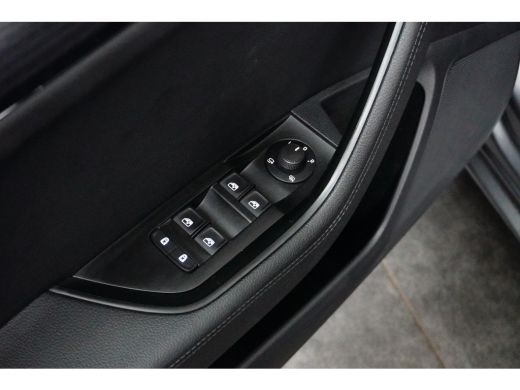 Skoda Superb Combi 1.4 TSI 218 pk iV Business Edition 6-DSG | Trekhaak wegklapbaar | Leder | Achteruitrijcamer... ActivLease financial lease