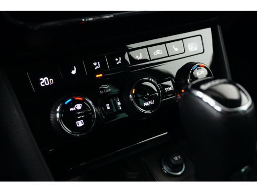 Skoda Superb Combi 1.4 TSI 218 pk iV Business Edition 6-DSG | Trekhaak wegklapbaar | Leder | Achteruitrijcamer... ActivLease financial lease