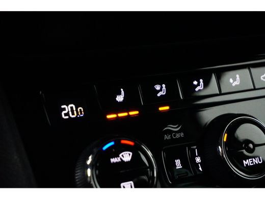 Skoda Superb Combi 1.4 TSI 218 pk iV Business Edition 6-DSG | Trekhaak wegklapbaar | Leder | Achteruitrijcamer... ActivLease financial lease