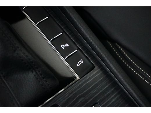 Skoda Superb Combi 1.4 TSI 218 pk iV Business Edition 6-DSG | Trekhaak wegklapbaar | Leder | Achteruitrijcamer... ActivLease financial lease