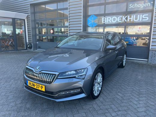 Skoda Superb Combi 1.4 TSI 218 pk iV Business Edition 6-DSG | Trekhaak wegklapbaar | Leder | Achteruitrijcamer... ActivLease financial lease