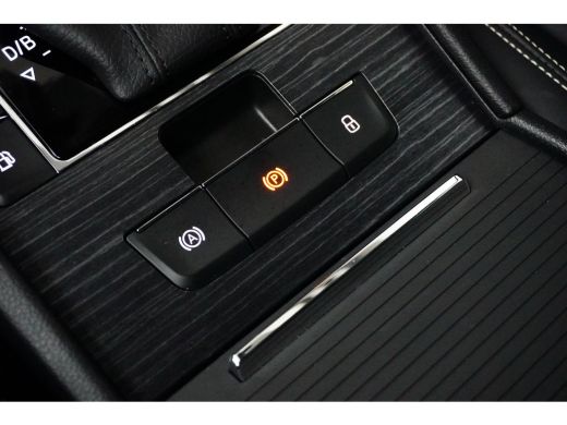 Skoda Superb Combi 1.4 TSI 218 pk iV Business Edition 6-DSG | Trekhaak wegklapbaar | Leder | Achteruitrijcamer... ActivLease financial lease