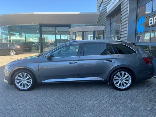 Skoda Superb Combi 1.4 TSI 218 pk iV Business Edition 6-DSG | Trekhaak wegklapbaar | Leder | Achteruitrijcamer... ActivLease financial lease