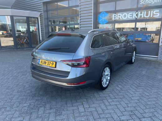 Skoda Superb Combi 1.4 TSI 218 pk iV Business Edition 6-DSG | Trekhaak wegklapbaar | Leder | Achteruitrijcamer... ActivLease financial lease