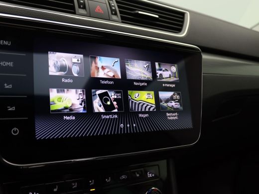 Skoda Superb Combi 1.4 TSI iV Business Edition Plus 218PK DSG matrix led, trekhaak, panoramadak, elek. verstel... ActivLease financial lease