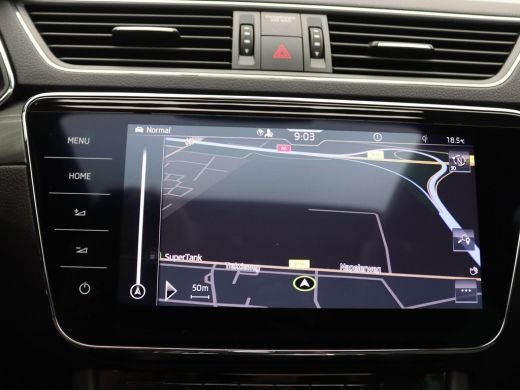 Skoda Superb Combi 1.4 TSI iV Business Edition Plus 218PK DSG matrix led, trekhaak, panoramadak, elek. verstel... ActivLease financial lease