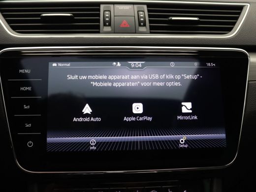Skoda Superb Combi 1.4 TSI iV Business Edition Plus 218PK DSG matrix led, trekhaak, panoramadak, elek. verstel... ActivLease financial lease
