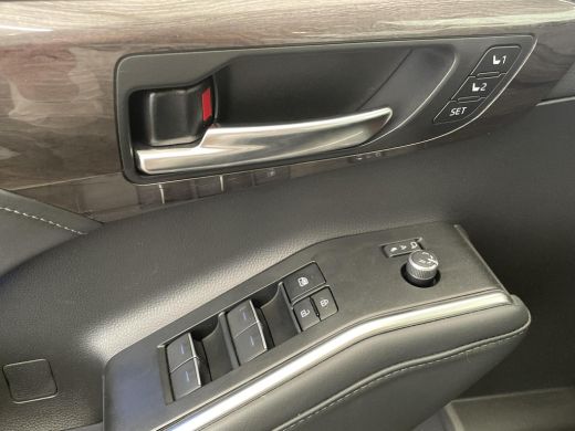 Toyota highlander 2.5 AWD Hybrid Premium ActivLease financial lease