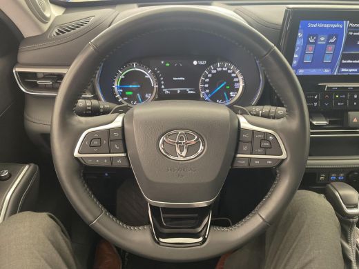 Toyota highlander 2.5 AWD Hybrid Premium ActivLease financial lease