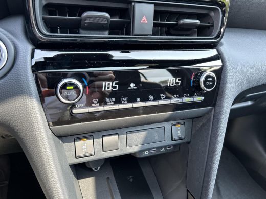Toyota Yaris Cross 1.5 Hybrid 130 Launch Edition ActivLease financial lease