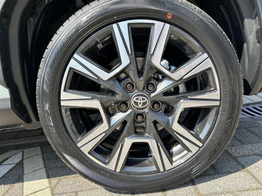 Toyota Yaris Cross 1.5 Hybrid 130 Launch Edition ActivLease financial lease