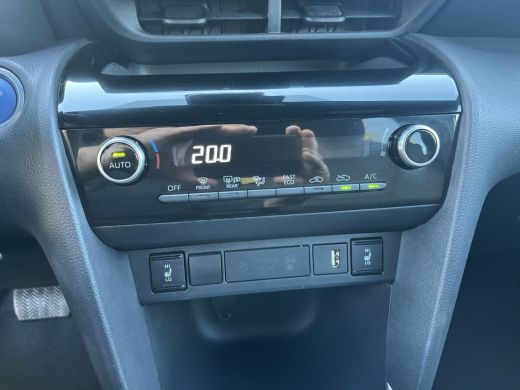 Toyota Yaris Cross 1.5 Hybrid Dynamic | Navigatie | Apple CarPlay/Android auto | Achteruitrijcamera ActivLease financial lease