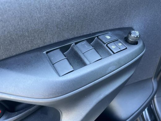 Toyota Yaris Cross 1.5 Hybrid Dynamic | Navigatie | Apple CarPlay/Android auto | Achteruitrijcamera ActivLease financial lease