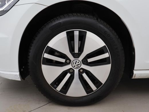 Volkswagen e-Golf E-DITION *BTW* + CARPLAY | ADAPTIVE CRUISE | CARPLAY ActivLease financial lease