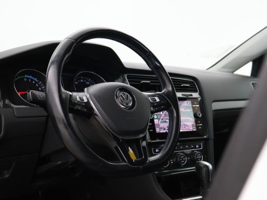 Volkswagen e-Golf E-DITION *BTW* + CARPLAY | ADAPTIVE CRUISE | CARPLAY ActivLease financial lease