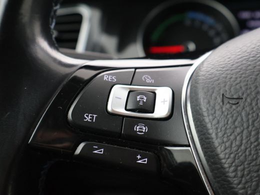 Volkswagen e-Golf E-DITION *BTW* + CARPLAY | ADAPTIVE CRUISE | CARPLAY ActivLease financial lease