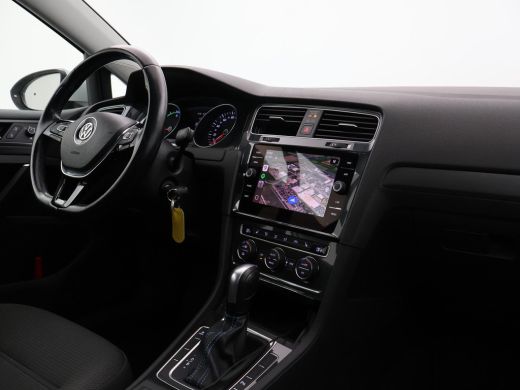 Volkswagen e-Golf E-DITION *BTW* + CARPLAY | ADAPTIVE CRUISE | CARPLAY ActivLease financial lease