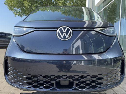 Volkswagen ID. Buzz Cargo Bulli edition 340PK 4MOTION | Trekhaak 1.800KG trekken | 2 zits | 360 graden camera | ActivLease financial lease