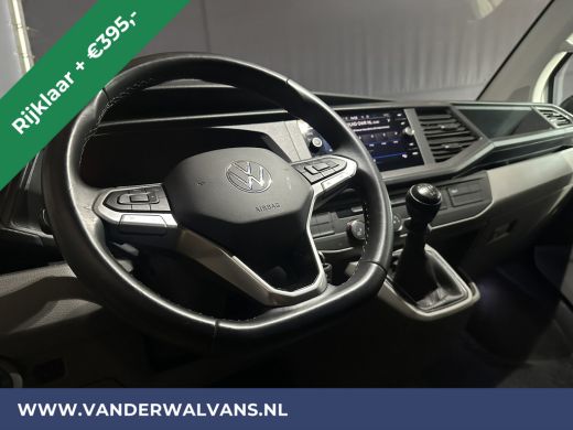 Volkswagen Transporter 2.0 TDI L2H1 Euro6 RIJKLAAR Airco | Navigatie | Apple Carplay | Android Auto | Trekhaak Cruisecon... ActivLease financial lease