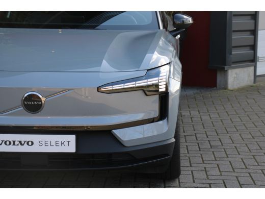 Volvo  EX30 Single Motor Extended Range Plus 69 kWh | Harman/Kardon | Camera | Adaptive Cruise | Keyless ActivLease financial lease