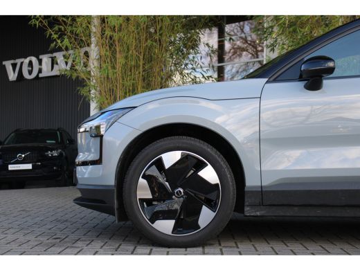 Volvo  EX30 Single Motor Extended Range Plus 69 kWh | Harman/Kardon | Camera | Adaptive Cruise | Keyless ActivLease financial lease