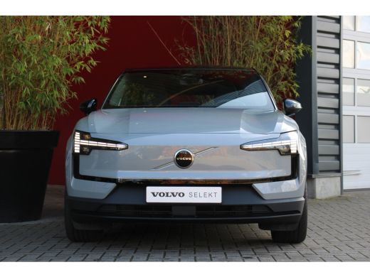 Volvo  EX30 Single Motor Extended Range Plus 69 kWh | Harman/Kardon | Camera | Adaptive Cruise | Keyless ActivLease financial lease