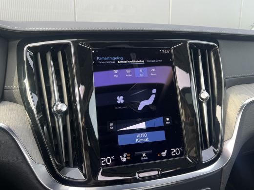 Volvo  V60 Cross Country B5 AWD Pro Panoramadak | 360 Camera | Stoel & Stuurwiel verwarming | BLISS | Harman... ActivLease financial lease