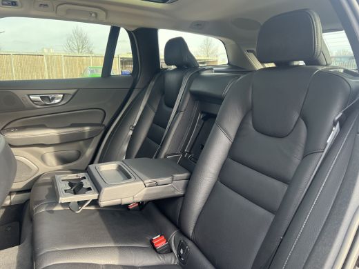 Volvo  V60 Cross Country B5 AWD Pro Panoramadak | 360 Camera | Stoel & Stuurwiel verwarming | BLISS | Harman... ActivLease financial lease