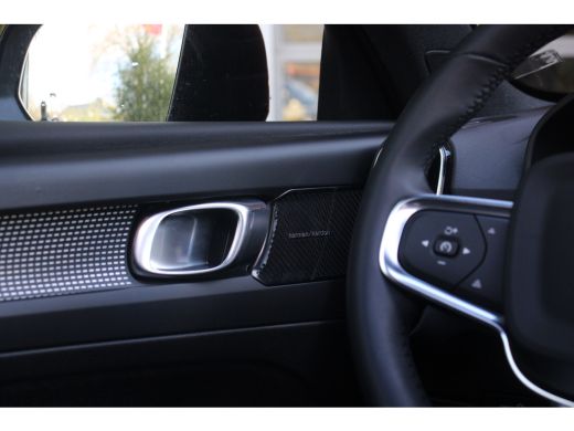 Volvo  XC40 Volvo 1.5 T4 Recharge R-Design | Harman/Kardon | Panoramadak | Adaptive Cruise ActivLease financial lease