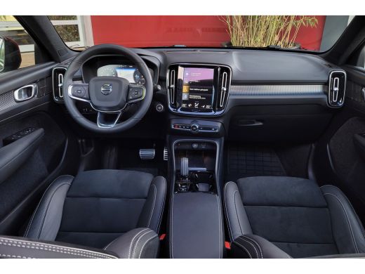 Volvo  XC40 Volvo 1.5 T4 Recharge R-Design | Harman/Kardon | Panoramadak | Adaptive Cruise ActivLease financial lease