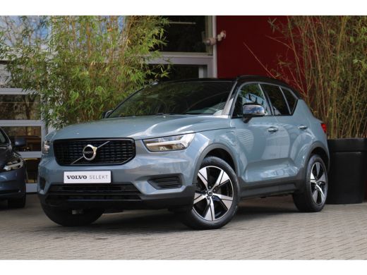 Volvo XC40 Volvo 1.5 T5 Recharge R-Design | Trekhaak | Camera | Stuur/stoelverwarming Volvo XC40 Volvo 1.5 T5 Recharge R-Design | Trekhaak | Camera | Stuur/stoelverwarming