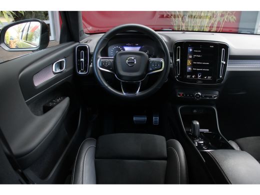Volvo  XC40 Volvo 1.5 T5 Recharge R-Design | Trekhaak | Camera | Stuur/stoelverwarming ActivLease financial lease