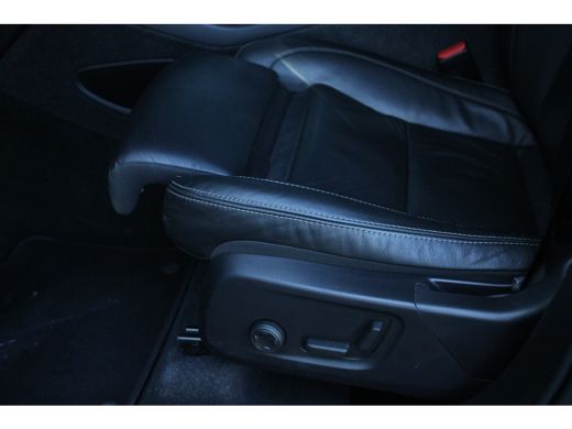 Volvo  XC40 Volvo T5 Plus Dark | Adaptive Cruise | Lederen Bekleding | Camera | Stuur/Stoelverwarming | Keyle... ActivLease financial lease